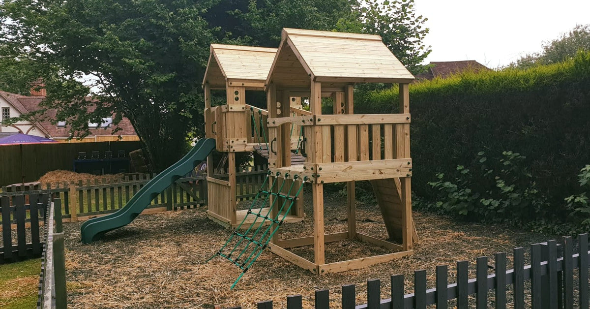 ACTIVE Longtown towers – 140x140cm- 1.5 and 1.2m platform height, with slide, 3 accessories, seating