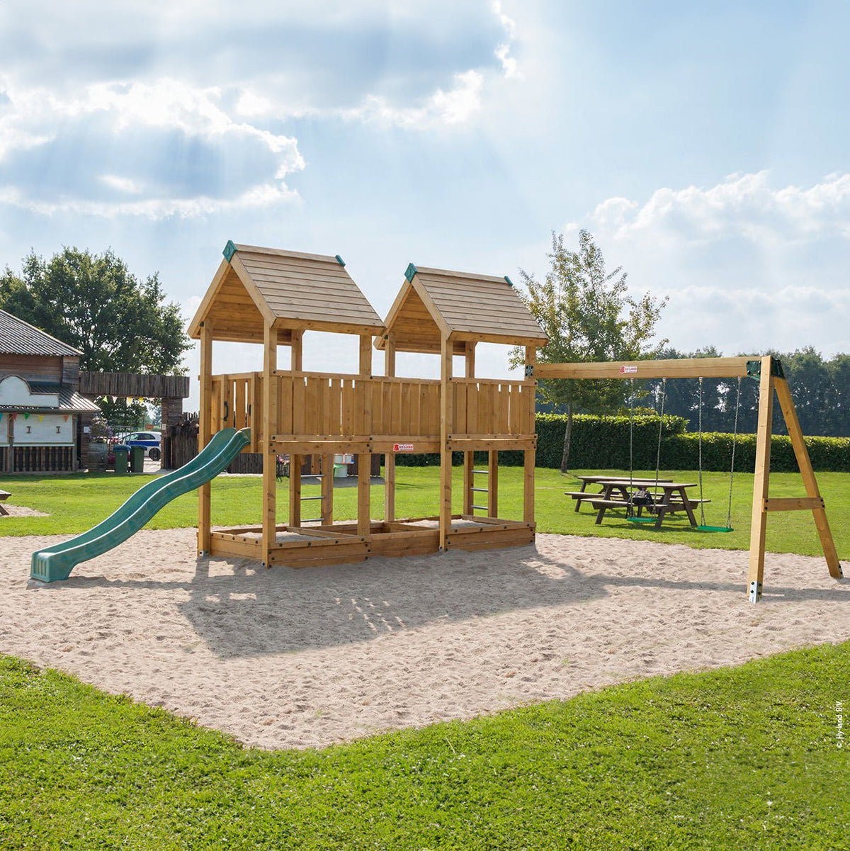 Hy-land P4S Climbing Frame with Swing Module