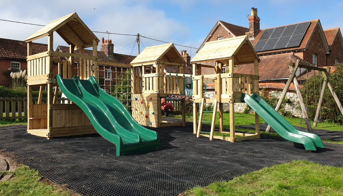 ACTIVE Hampton towers – 3 x 140x140cm platforms- 1.5 and 1.2m platform height