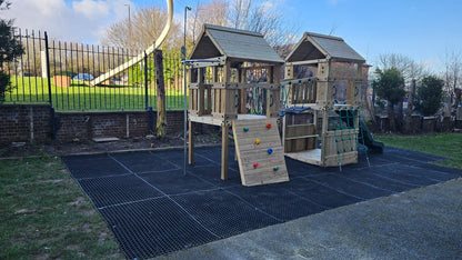 ACTIVE Longtown towers – 140x140cm- 1.5 and 1.2m platform height, with slide, 3 accessories, seating