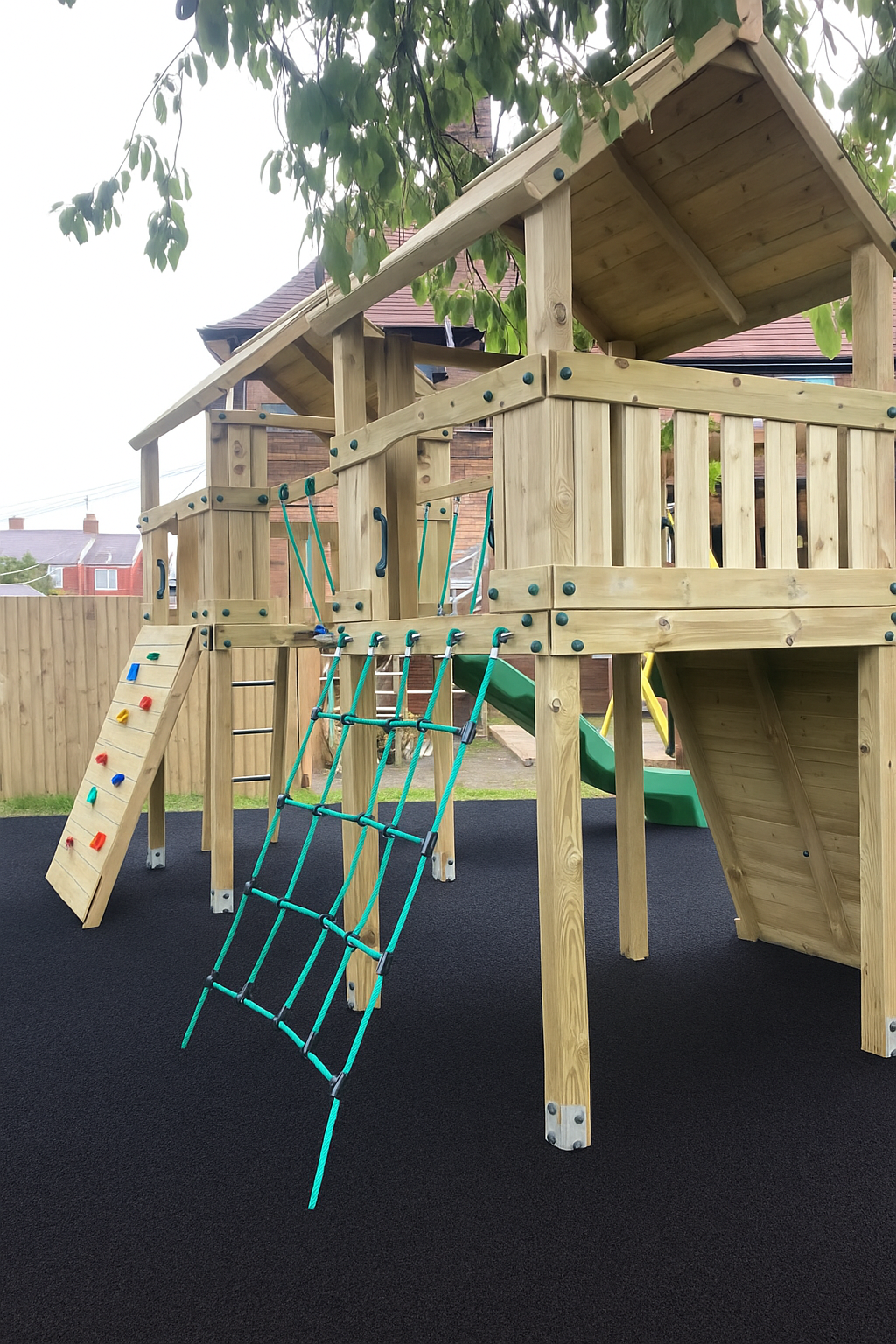 ACTIVE Woodland towers – 2x 1.5 height platforms, with slide, 4 accessories