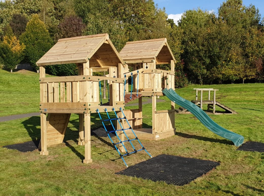 ACTIVE Longtown towers – 140x140cm- 1.5 and 1.2m platform height, with slide, 3 accessories, seating