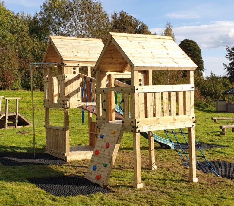 ACTIVE Longtown towers – 140x140cm- 1.5 and 1.2m platform height, with slide, 3 accessories, seating